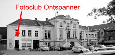 Foto van de ingang van het clublokaal